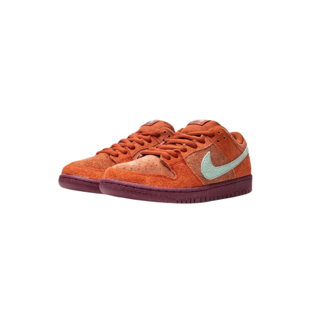 Nike SB Dunk Low Mystic Red Rosewood