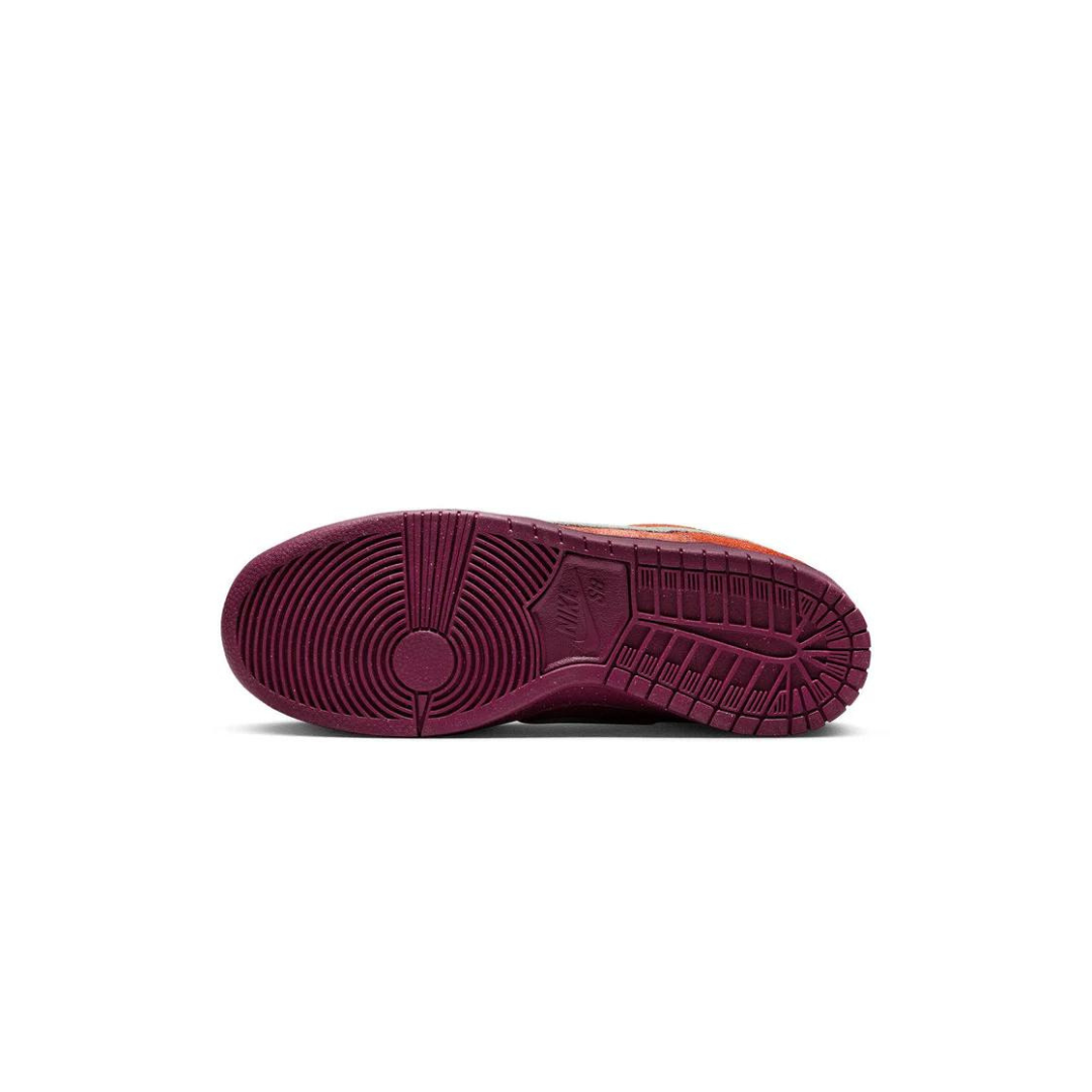 Nike SB Dunk Low Mystic Red Rosewood