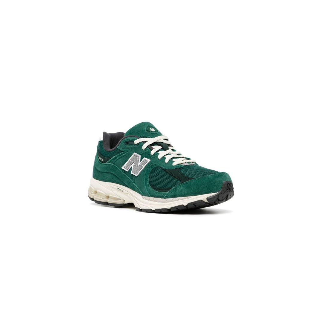 New Balance 2002R en Verde Noche